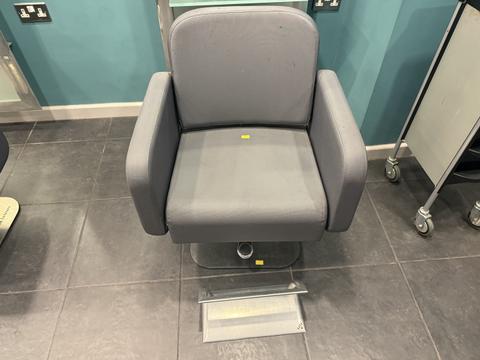 https://ams.uk/img/3114/74022/480/e4c13e6a-f6a5-4777-9319-bb13a446bcb3.jpg